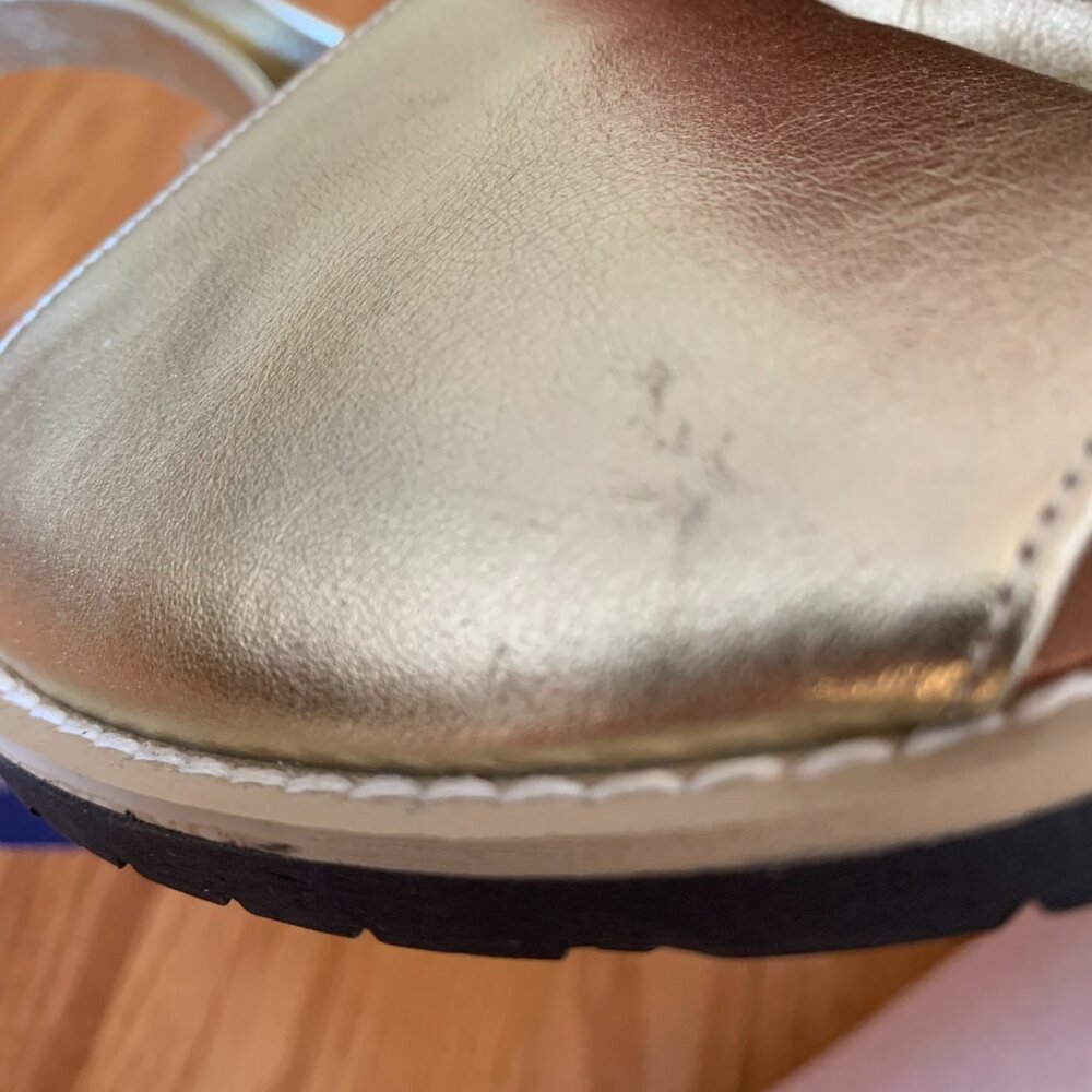 Mibo Avarcas Women's Metallic Gold Leather Slingback Sandals - Picture 9 of 9